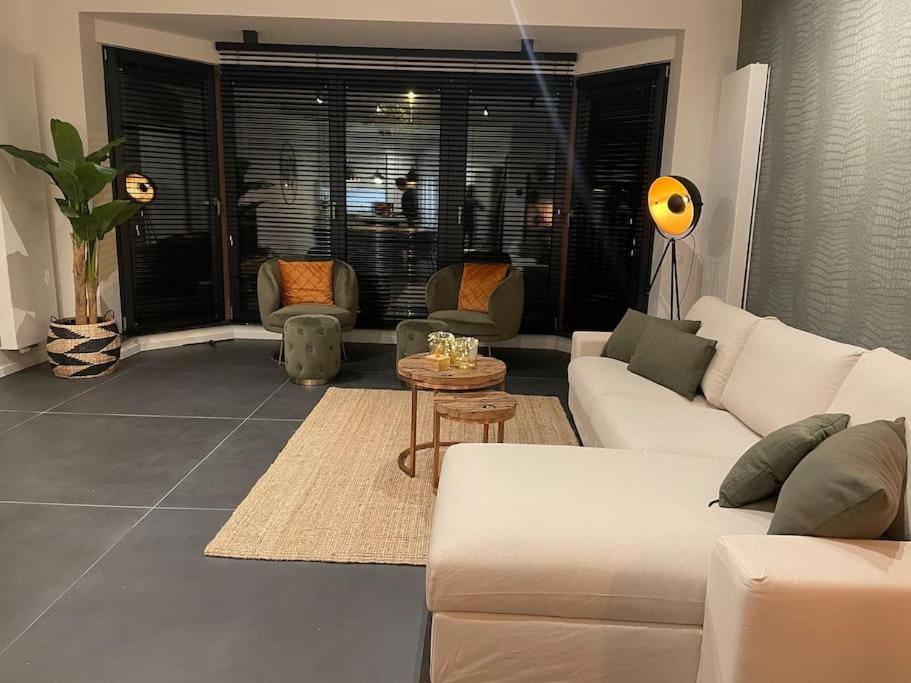 Ostend Chic, Luxe Loftstijl In Oostende Exterior foto